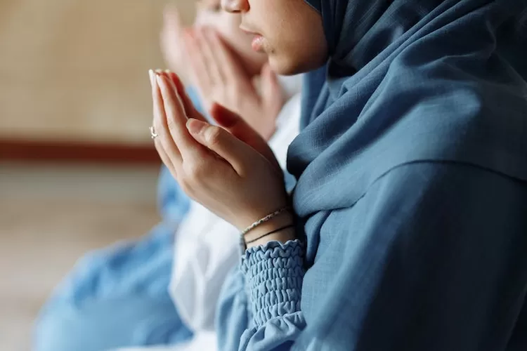 Berdoa Kepada Allah Swt Meminta Ampunan Dosa-dosa untuk Non-Muslim