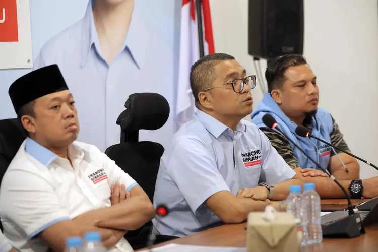 Dianggap Tidak Profesional, TKN Prabowo-Gibran Akan Laporkan Ketua ...