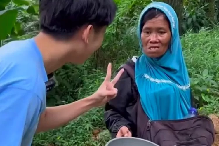 Inilah Sosok Baliah, Pengemis 'Aa Kasihan Aa' Yang Viral Di TikTok ...