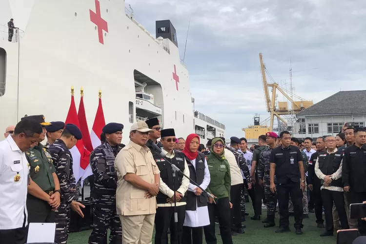 Menhan Prabowo Lepas Kri Dr Radjiman Yang Bawa Bantuan Logistik Untuk