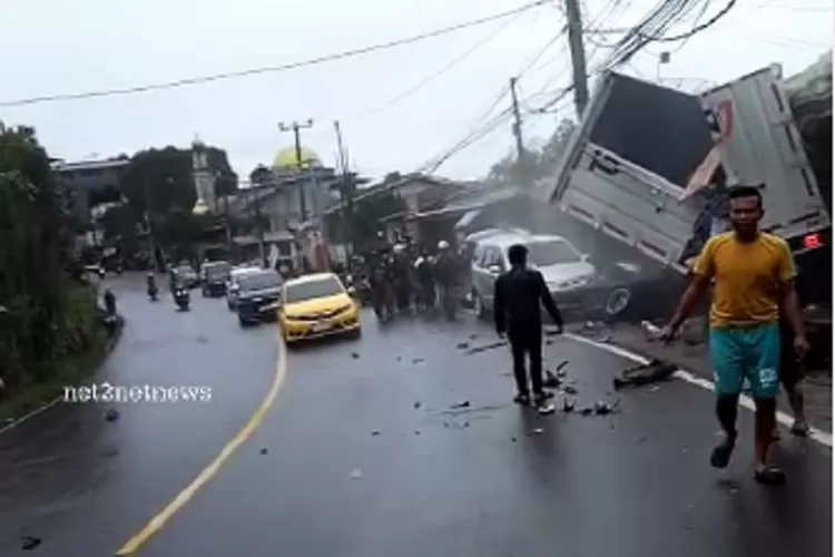 Kecelakaan Maut Di Puncak Bogor Libatkan 5 Kendaraan Truk, Mobil Dan ...