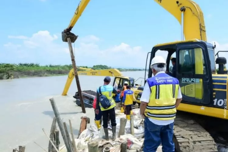 Kementerian PUPR: Perbaikan Darurat Tanggul Sungai Wulan Demak Target ...