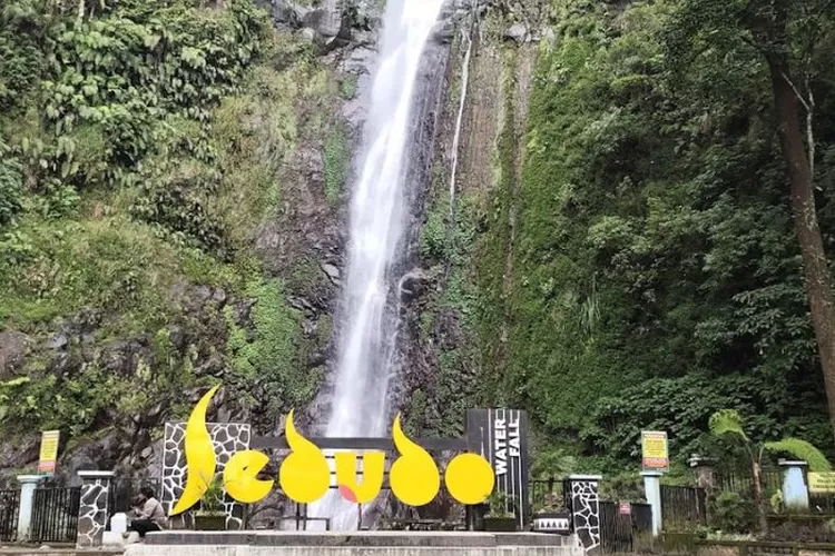 Tempat Misteri Di Nganjuk Air Terjun Sedudo Sebuah Keindahan Alam