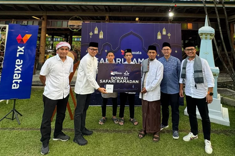 Dukung Pendidikan Digital Pesantren Xl Axiata Salurkan Bantuan Router