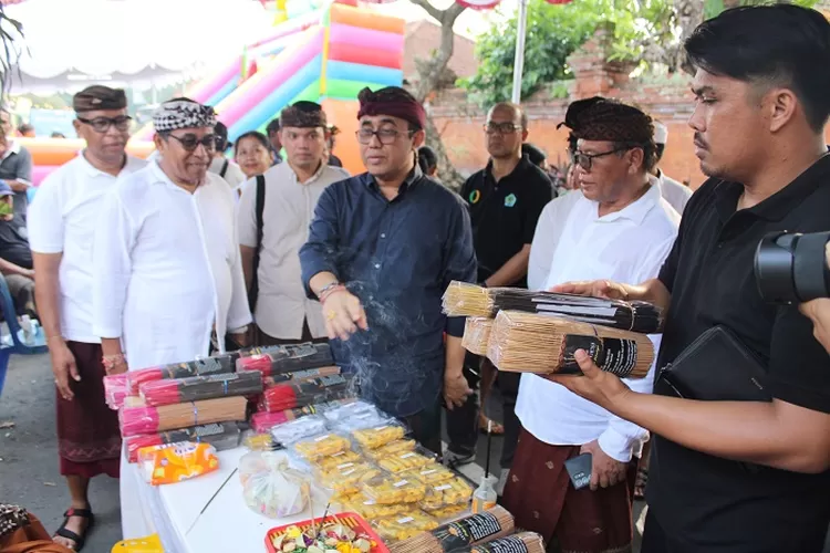 Sambut Galungan Dan Kuningan, Desa Adat Sanur Gelar Festival Bazar ...