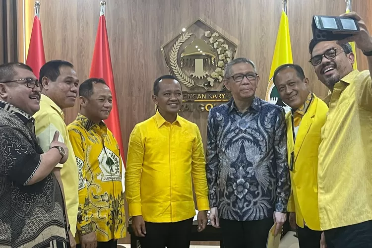 Terima B1KWK Dari Bahlil, Midji-Didi Pastikan Dukungan Golkar Di ...