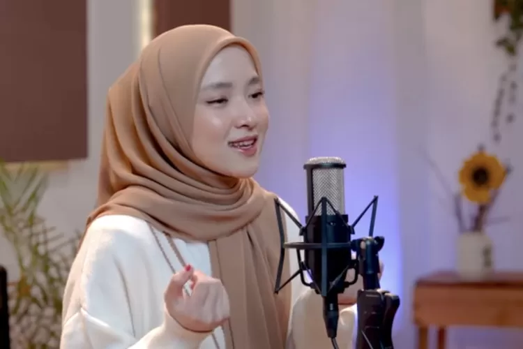 Lirik Lagu Allah Karim Nissa Sabyan, Lengkap Teks Arab, Latin, Dan ...