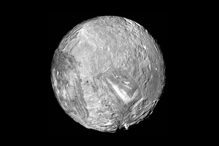 Ilmuwan Gerard Kuiper Temukan Bulan Miranda di Planet Uranus