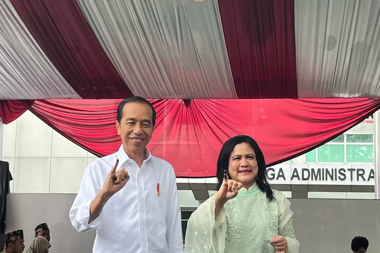 Jokowi Diisukan Berlabuh ke Partai Golkar, Airlangga Sambut Positif