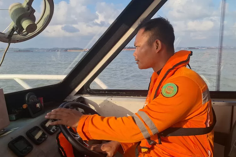 Update Hari Kedua Pencarian Korban Tabrakan Speed Boat Di Teluk ...