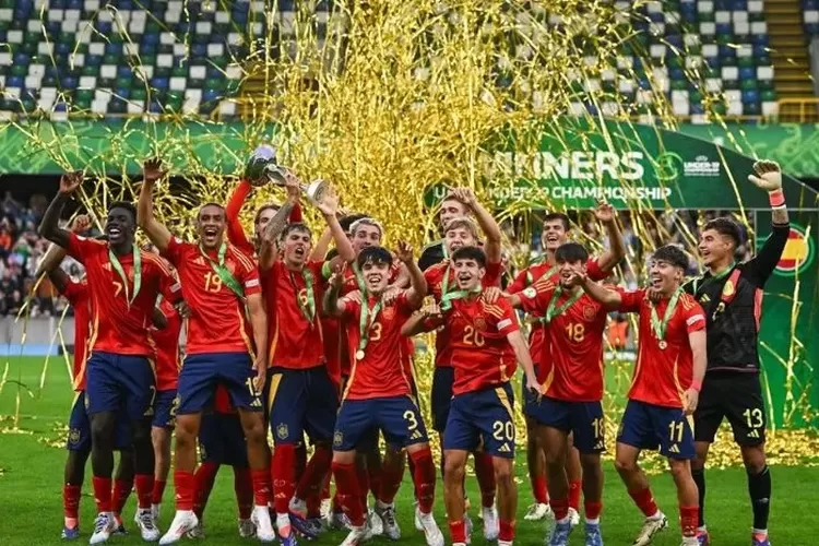 Spanyol Juara Euro U-19 usai Kalahkan Prancis 2-0