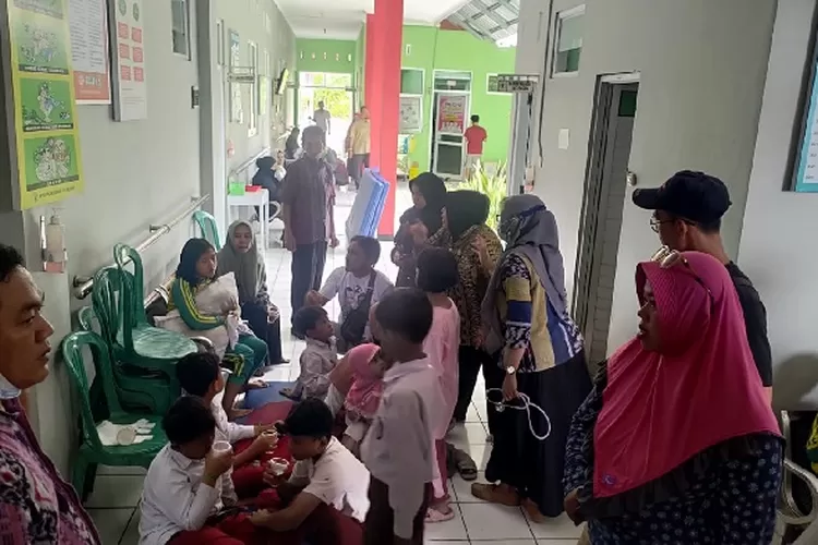 Geger! Puluhan Siswa SD Di Purbalingga Keracunan, Diduga Usai Jajan ...