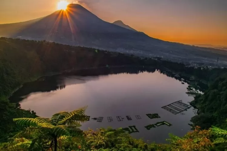 4 Objek Wisata Paling Banyak Dikunjungi Di Kabupaten Wonosobo, Salah ...