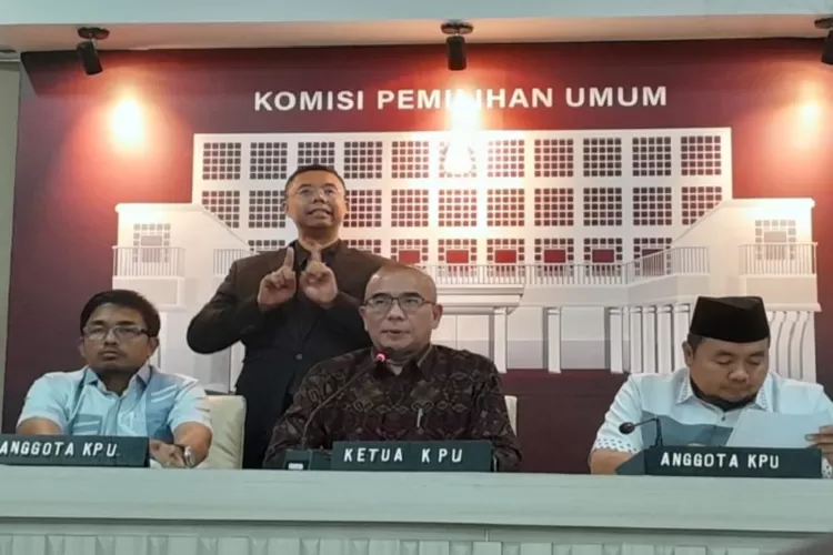 Breaking News: KPU Resmi Tetapkan Tiga Pasangan Calon Jadi Peserta ...