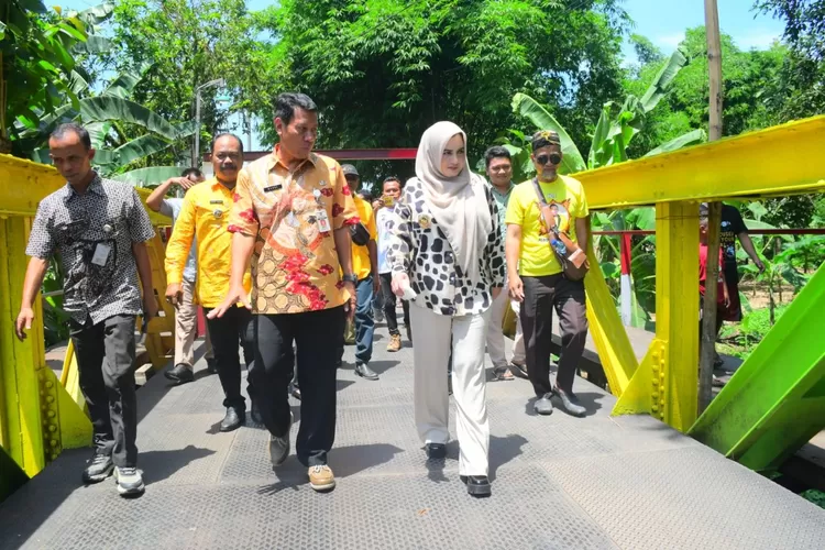 Begini Perjuangan Rumit Pemkab Pekalongan Memperbaiki Jembatan ...