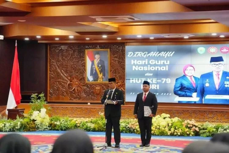 Disdikbud Kaltim Gelar Upacara Peringati Hari Guru Nasional Dan Hut Pgri Ke Kaltim Post