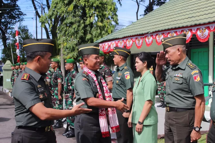 Danrem 131/Stg: Jaga Netralitas TNI Dalam Pemilu - Manado Post