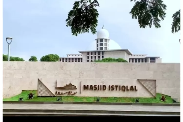 Parkir Liar Di Masjid Istiqlal Bikin Auto Naik Haji Tanpa Ada Undang