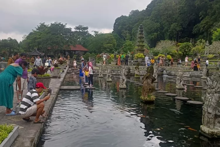 Sejarah Tirta Gangga Karangasem Bali: Dulu Tempat Rekreasi Eksklusif ...