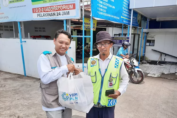 YBM PLN UIK Tanjung Jati B Jepara Berbagi Mushaf Alquran Dan Bingkisan ...