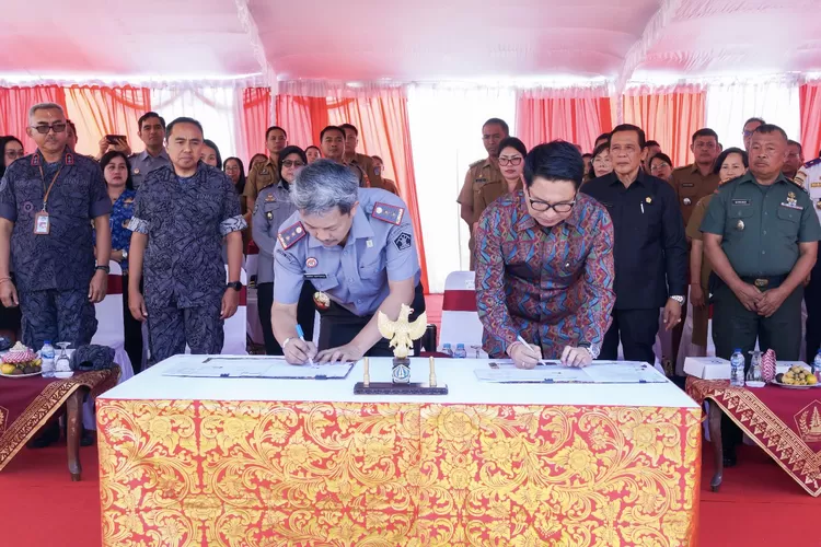 Pelayanan Publik Prima, Pemkab Badung Dan Kemenkumham Bali Teken Nota ...