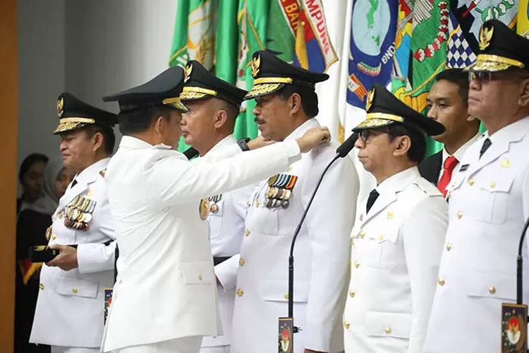 Resmi Gantikan Ganjar Pranowo Ini Pekerjaan Rumah Yang Harus Diselesaikan Pj Gubernur Jateng