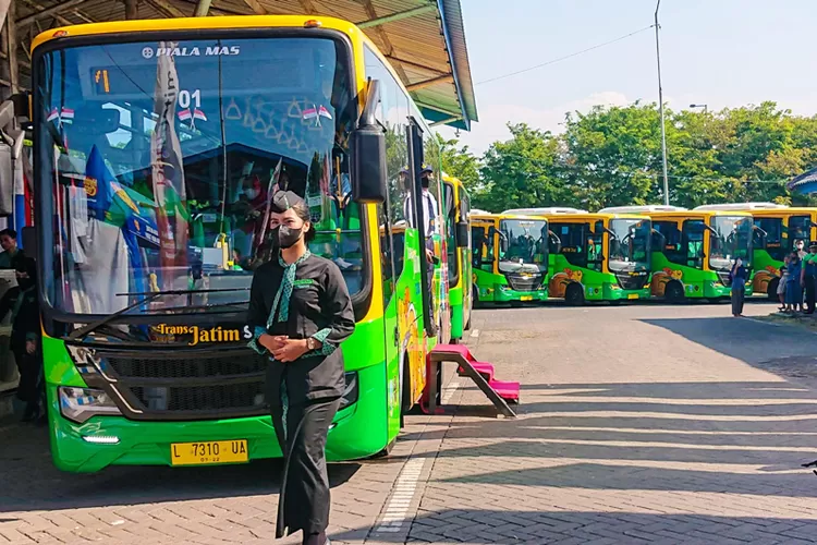 Peminatnya Meningkat, Bus Trans Jatim Diklaim Mampu Turunkan Emisi Gas ...