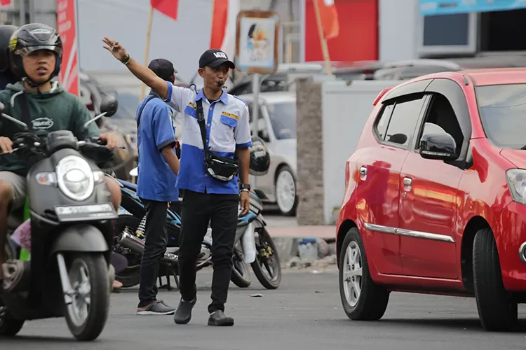 Pemkab Jember Atur Ulang Retribusi Parkir Agar Warga Tidak Bayar Jukir ...