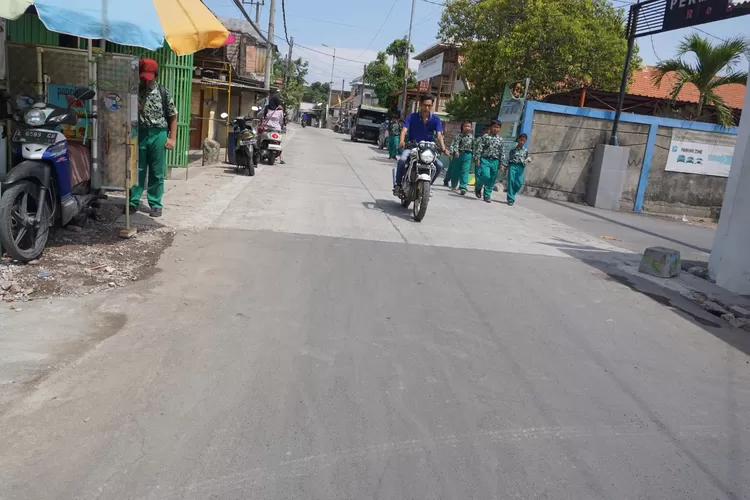 Proyek Betonisasi Tropodo I Sidoarjo Dikebut, Gus Muhdlor Ingin Lalu ...