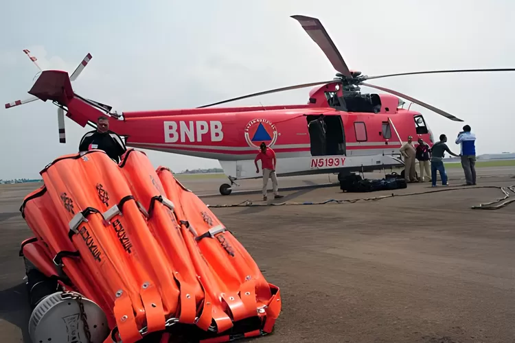 Hari Kelima Karhutla Gunung Lawu Meluas, BNPB Kerahkan Helikopter Water ...