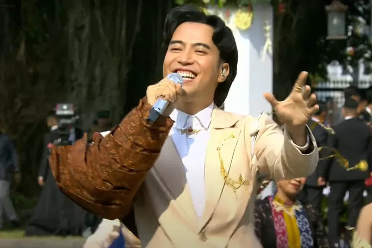 Bawakan Lagu Guruh Soekarno Putra, Vidi Aldiano Tampil Di Upacara HUT ...