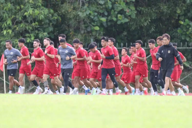 Timnas Indonesia Latihan Perdana Jelang Leg Kedua Piala Dunia 2026 ...