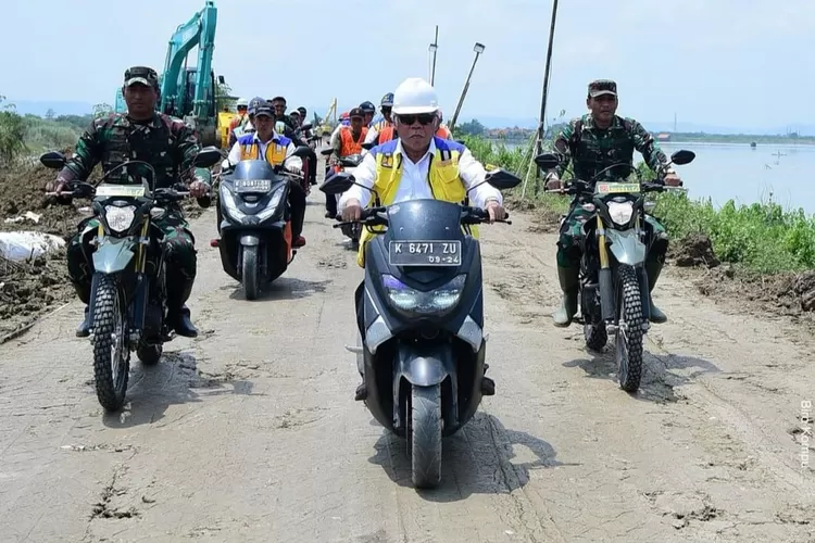 Menteri PUPR Basuki Hadimuljono : Tanggul Sungai Wulan Di Demak Yang ...