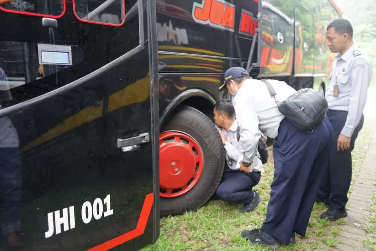 Kemenhub Ungkap Hasil Uji Kelayakan Bus Pariwisata Di Empat Kota Saat ...