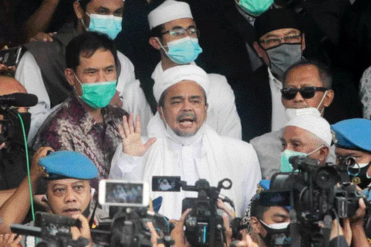 Rizieq Shihab Divonis 8 Bulan Kasus Petamburan - Padek Jawapos