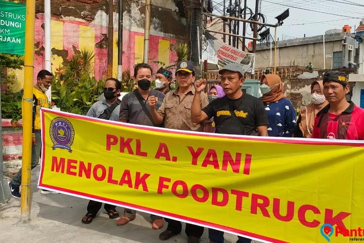 Pkl Di Kota Tegal Demo Tolak Food Truck Yang Harganya Ratusan Juta Rupiah Pantura Post