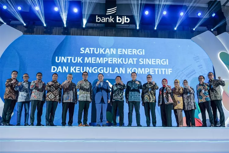 Bank Bjb Gelar Business Review Semester Ii Dan Executive Workshop