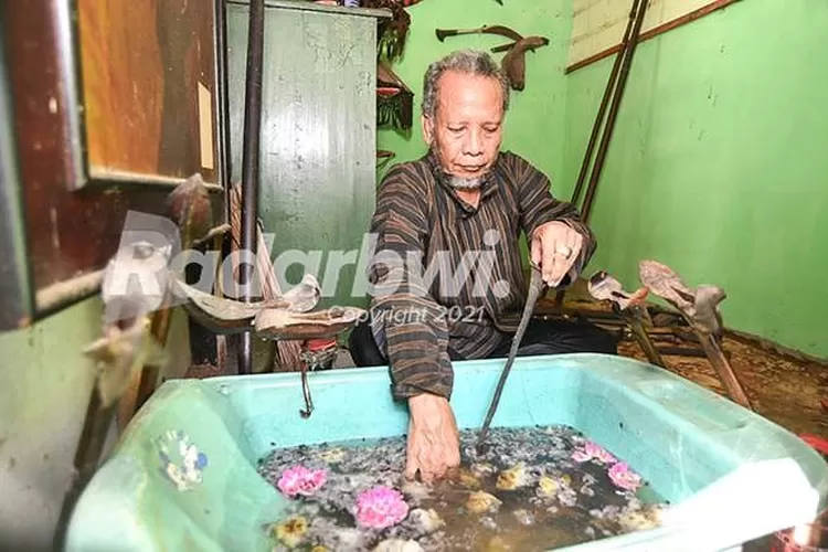 Aneka Tradisi 1 Suro; Gelar Jamasan Pusaka Hingga Selamatan Kampung ...