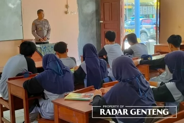 Sosialisasi Anti Perundungan Di Sekolah - Radar Banyuwangi