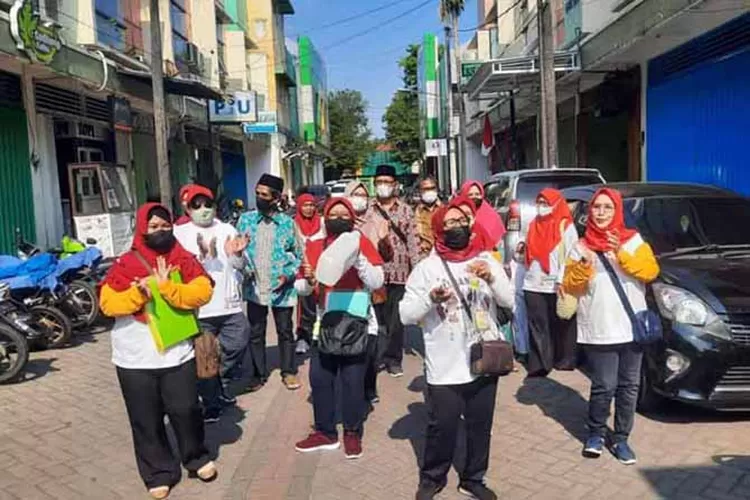 Ramai Ramai Antar Proposal Kampung Hebat di Hari Pendaftaran