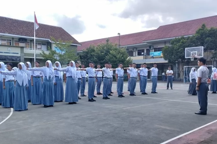 Pendaftaran Siswa Baru SMA/SMK Dibuka, Ada Lima Jalur Yang Bisa Dipilih ...