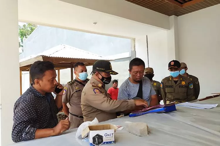 Satpol Pp Kabupaten Kediri Tegur 2 Kafe Tanpa Imb Radar Kediri 7901