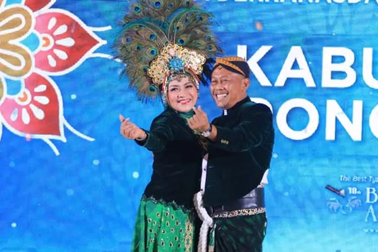 Batik Reog Dinobatkan Jadi Busana Khas Indonesia Terbaik - Radar Madiun