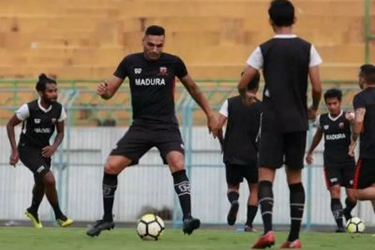 Al Ittihad Tundukkan Sepahan, Lolos ke Babak 16 Besar Liga Champions Asia -  Radar Madura