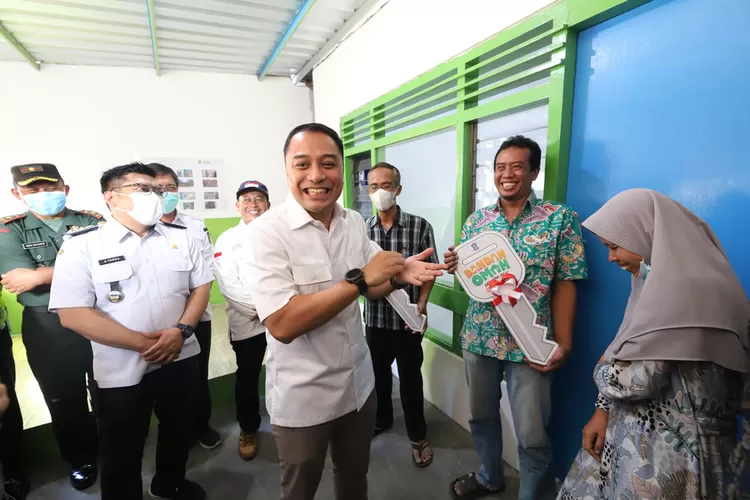 Pemkot Surabaya Anggarkan Rp7 Miliar Di Tahun 2025 Untuk Program Dandan ...