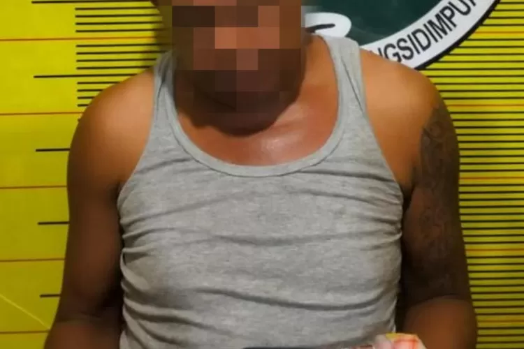 Tersangka NLNP ditangkap Jajaran Sat Resnarkoba Polres Padang Sidempuan, kasus penyalahguna narkotika jenis sabu. (Foto : Realitasonline / Riswandy)