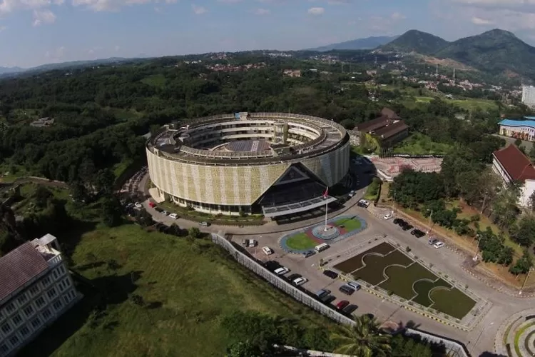 Cek Biaya Kuliah Jalur Mandiri SMUP Unpad 2023, Uang Pangkal Sampai Rp ...