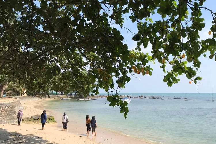 Serunya Mengeksplorasi Pantai Carita Dari Mutiara Carita Cottages