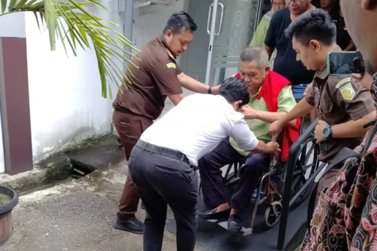 Korupsi Rp1,3 Miliar, Kejari Labuhanbatu Tahan Mantan Sekda MYS - Sumut Pos