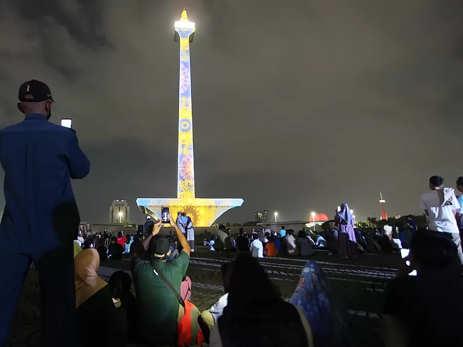 Atraksi Video Mapping Di Monas